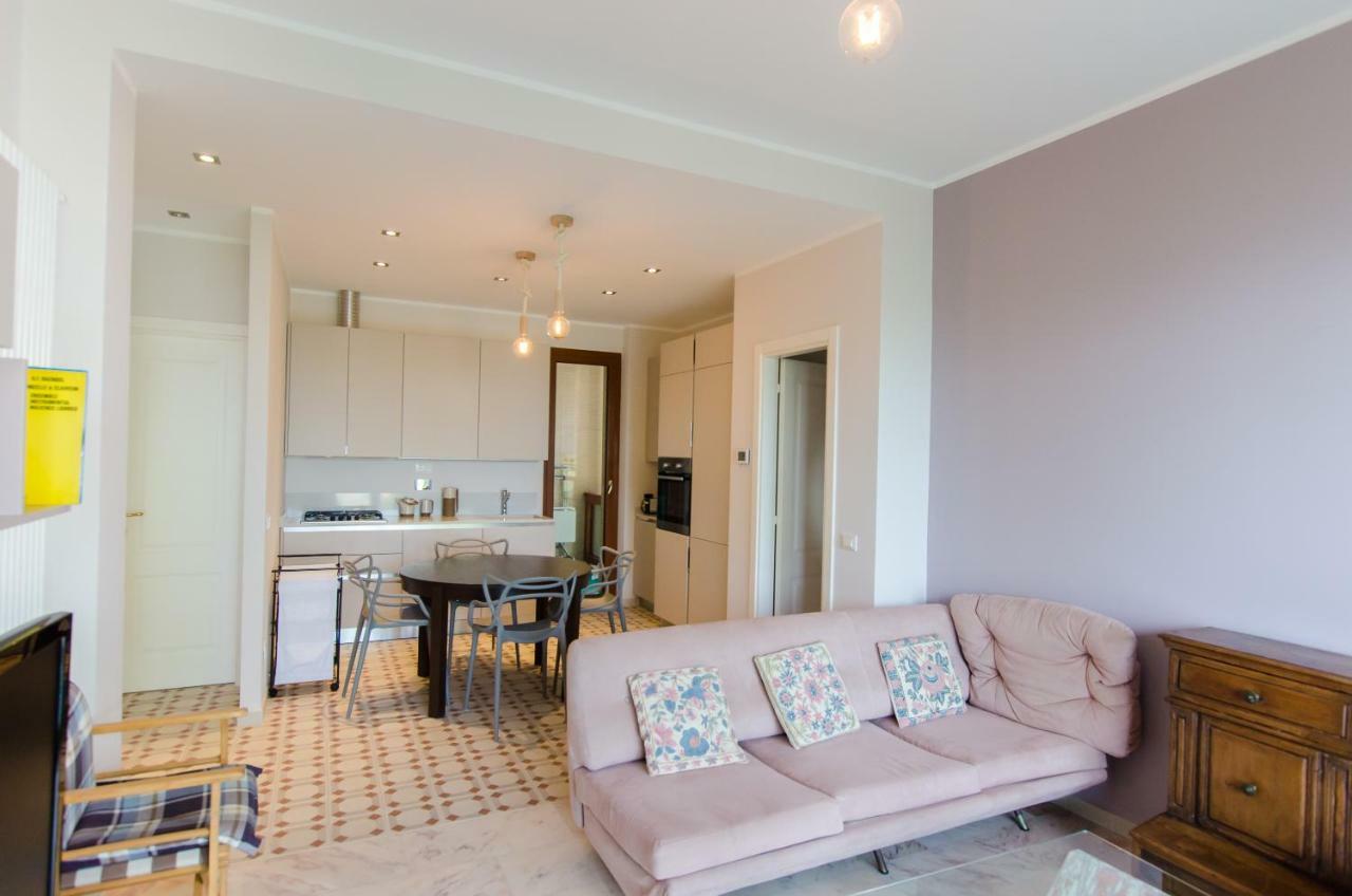 Luxury Apartment With Bay View Sanremo Luaran gambar