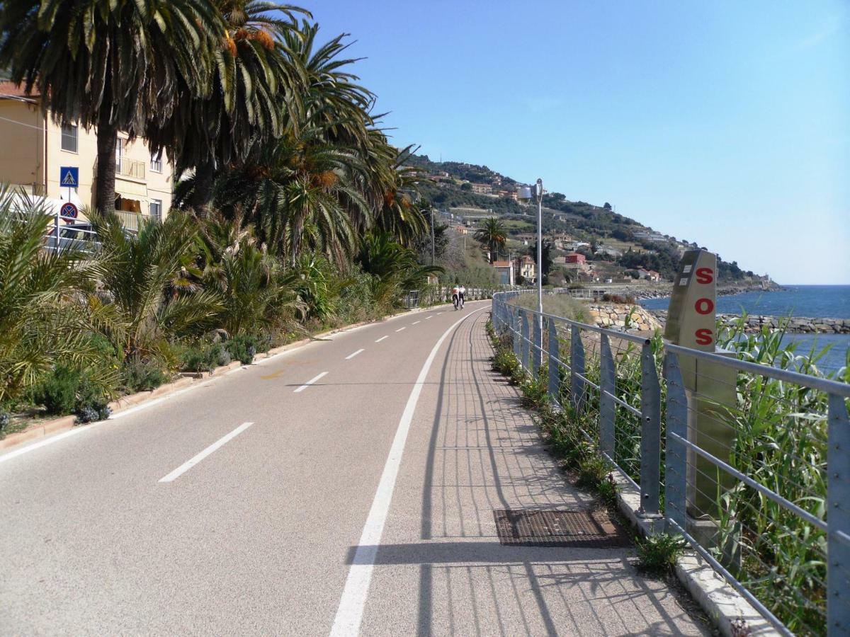 Luxury Apartment With Bay View Sanremo Luaran gambar